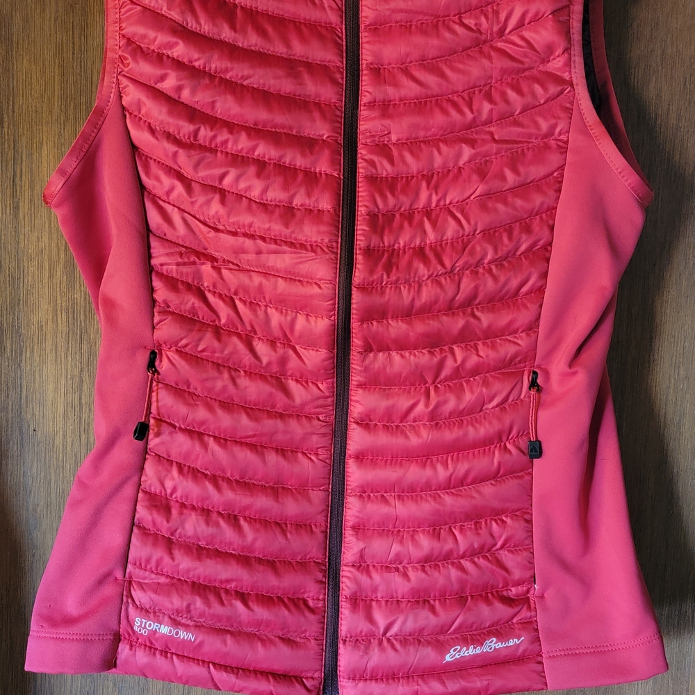 Eddie Bauer Women's Vibrant Pink Quilted Vest